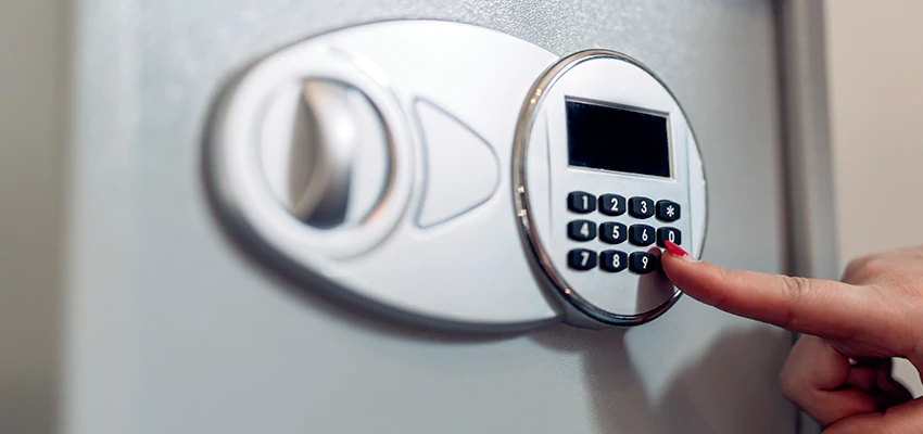 Jewelry Safe Cracking in Thousand Palms, California