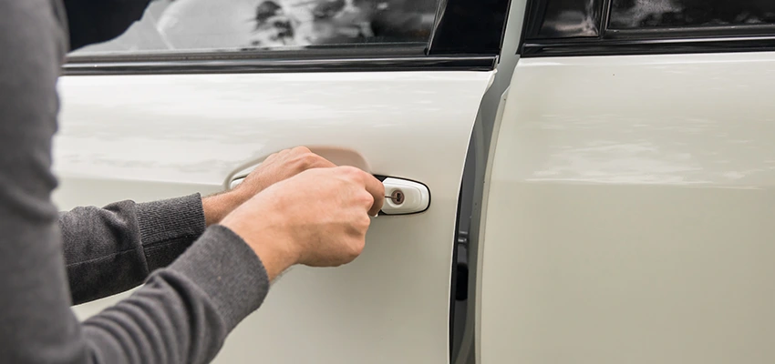 Unlock Car Door Service in Thousand Palms, CA